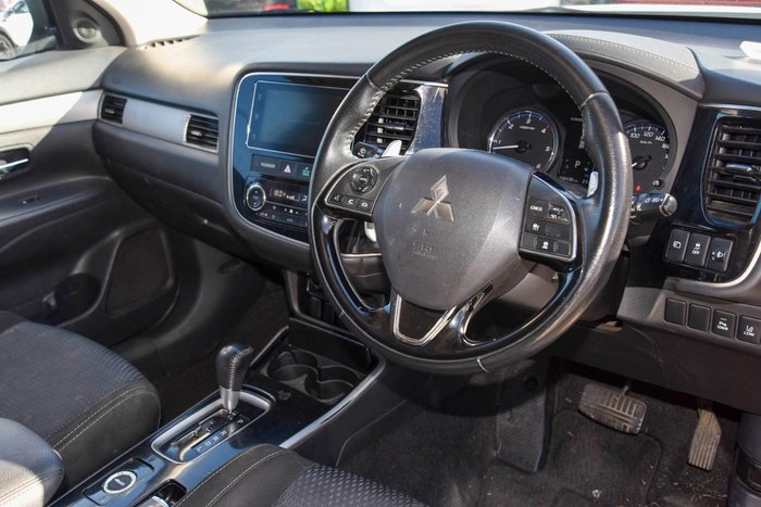 2018 Mitsubishi Outlander LS