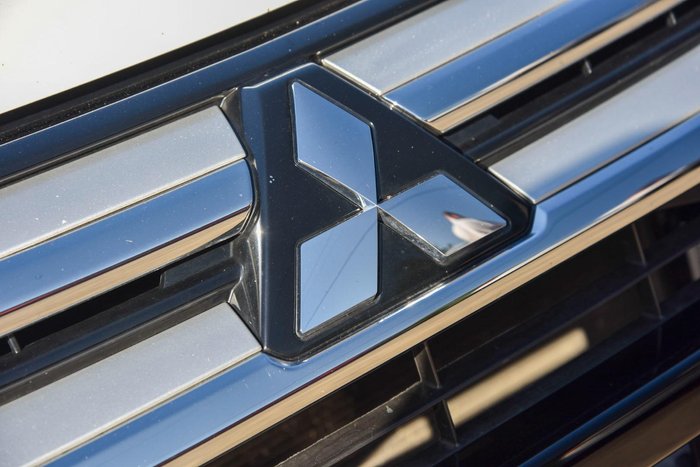 2018 Mitsubishi Outlander LS