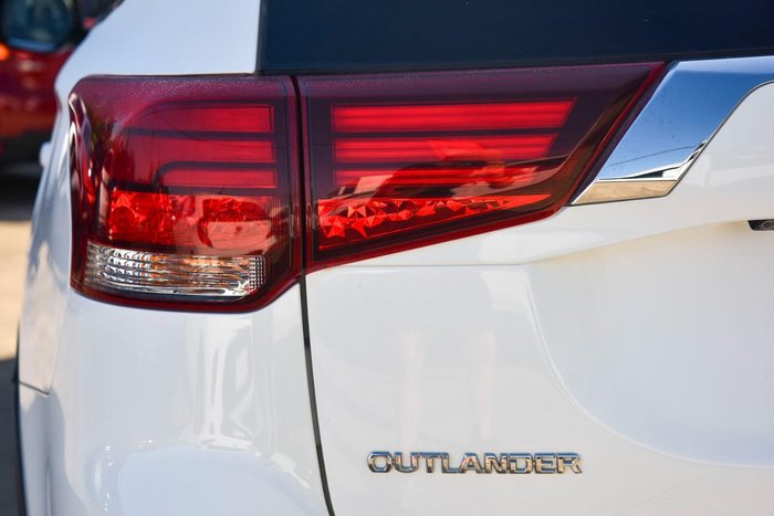 2018 Mitsubishi Outlander LS