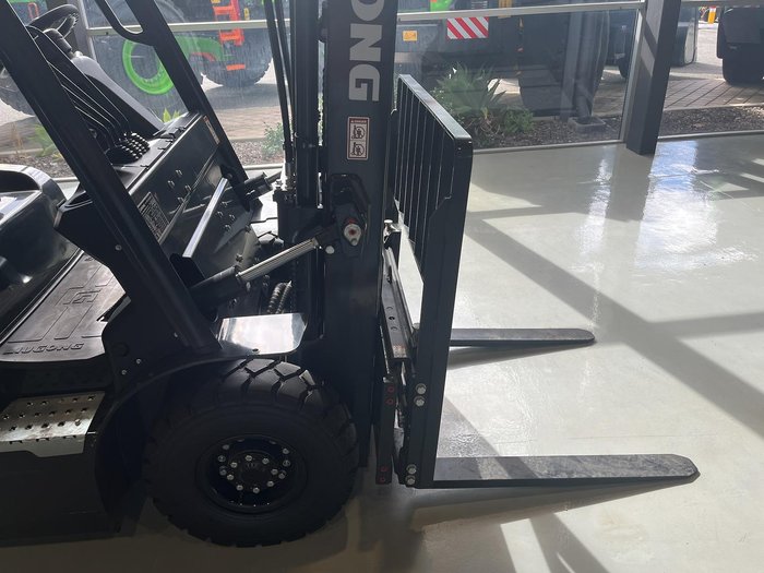 Liugong Cpa15 - Fsj Electric Forklift