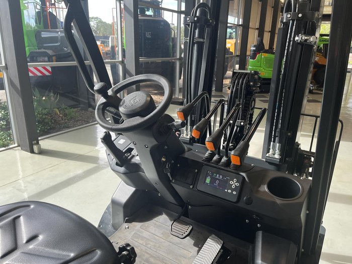 Liugong Cpa15 - Fsj Electric Forklift