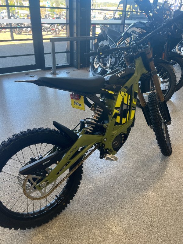 2025 Surron LIGHT BEE X GREEN