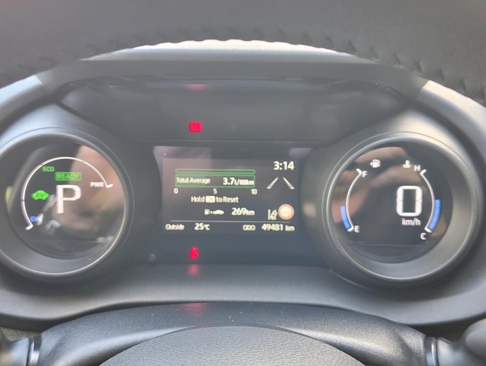 2021 Toyota Yaris SX Hybrid