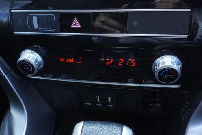 2022 Mitsubishi Pajero Sport GLX