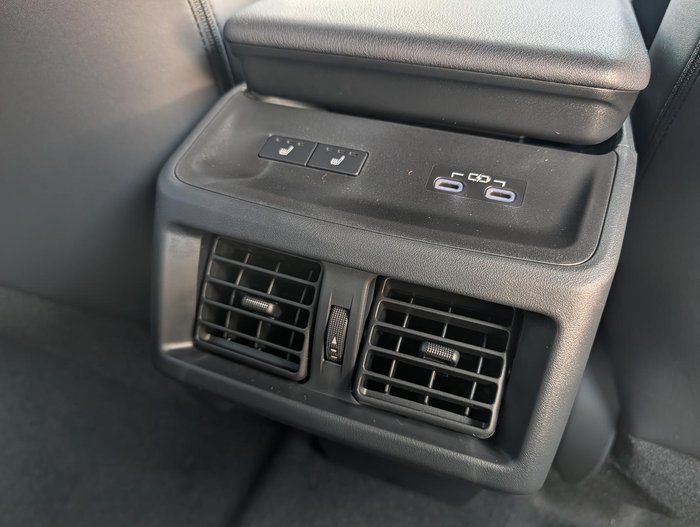 2025 Subaru Solterra AWD