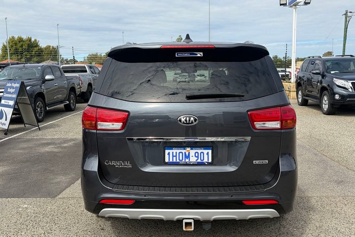 2017 Kia Carnival Platinum