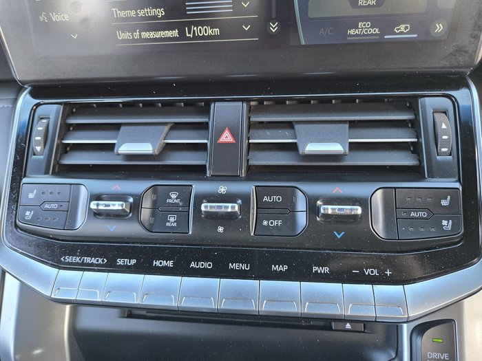 2022 Toyota Landcruiser VX