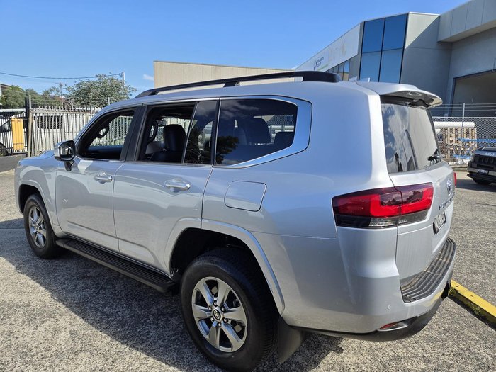 2022 Toyota Landcruiser VX