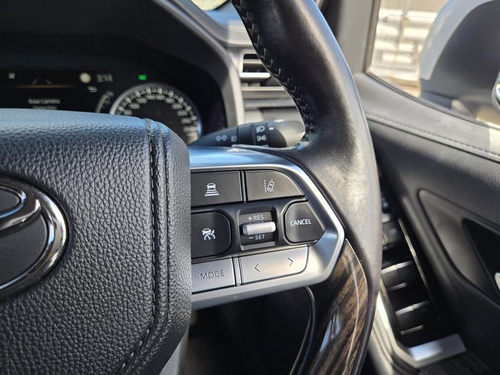 2022 Toyota Landcruiser VX