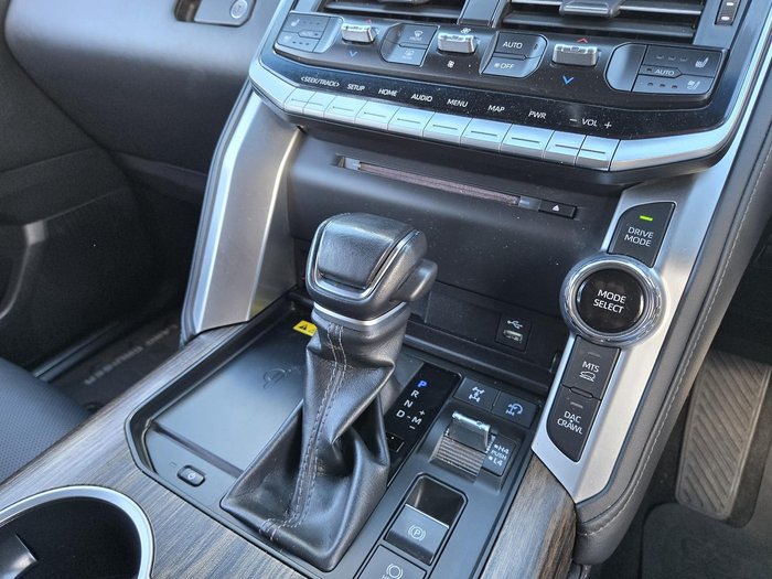 2022 Toyota Landcruiser VX