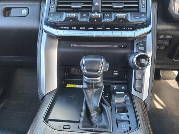 2022 Toyota Landcruiser VX