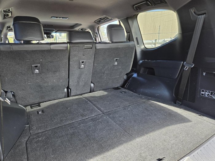 2022 Toyota Landcruiser VX