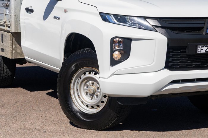 2021 Mitsubishi Triton GLX
