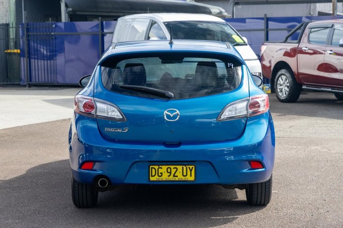 2013 Mazda 3 Neo