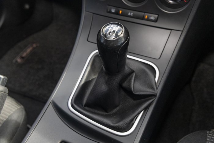 2013 Mazda 3 Neo