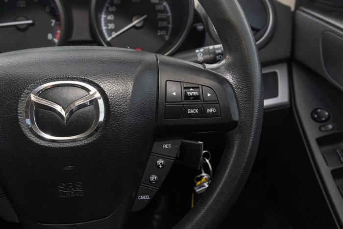 2013 Mazda 3 Neo