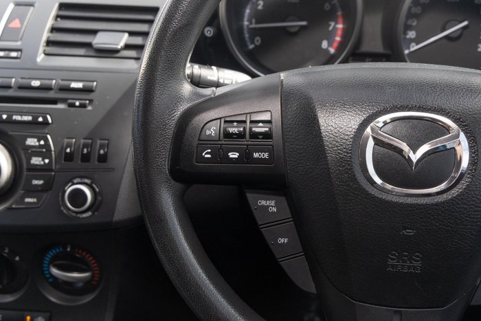2013 Mazda 3 Neo