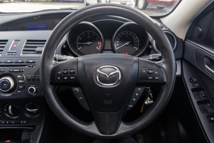 2013 Mazda 3 Neo
