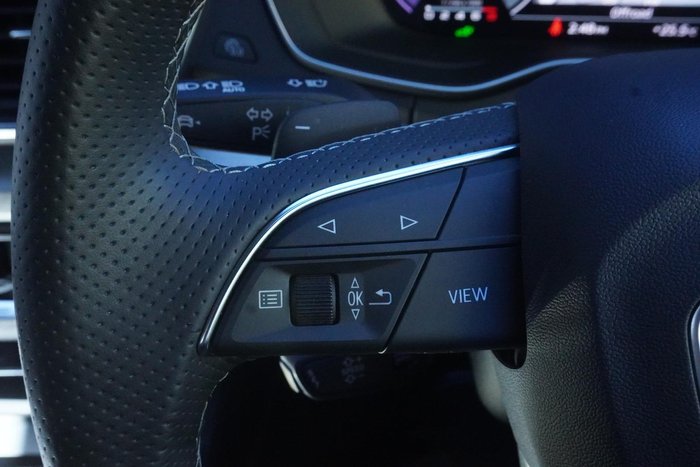 2024 Audi Q5 55 TFSI e S line