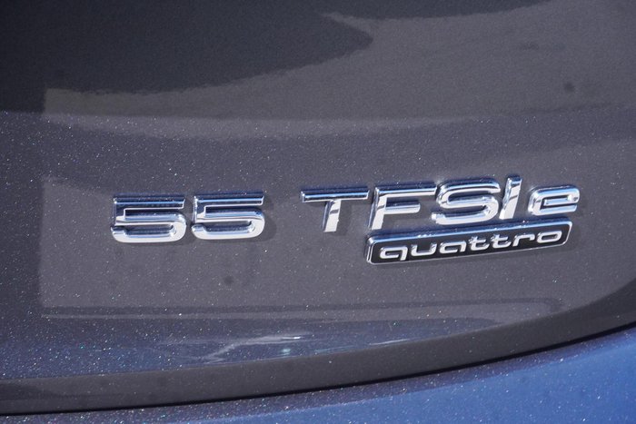 2024 Audi Q5 55 TFSI e S line