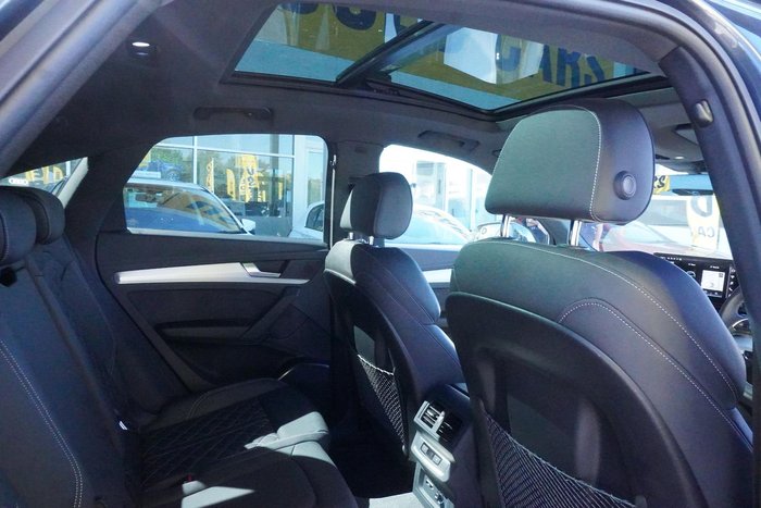 2024 Audi Q5 55 TFSI e S line