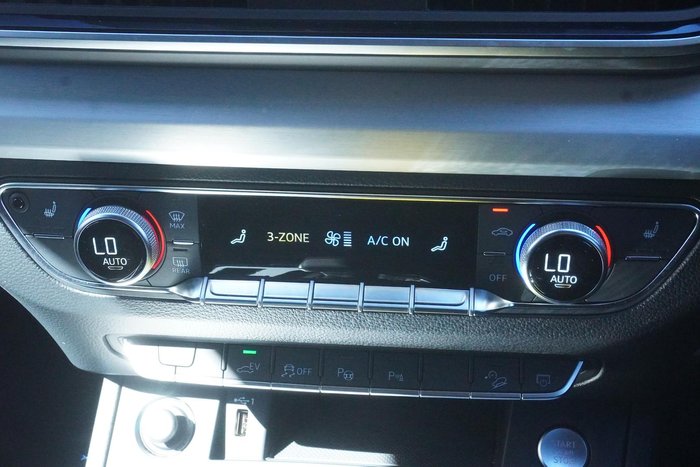 2024 Audi Q5 55 TFSI e S line