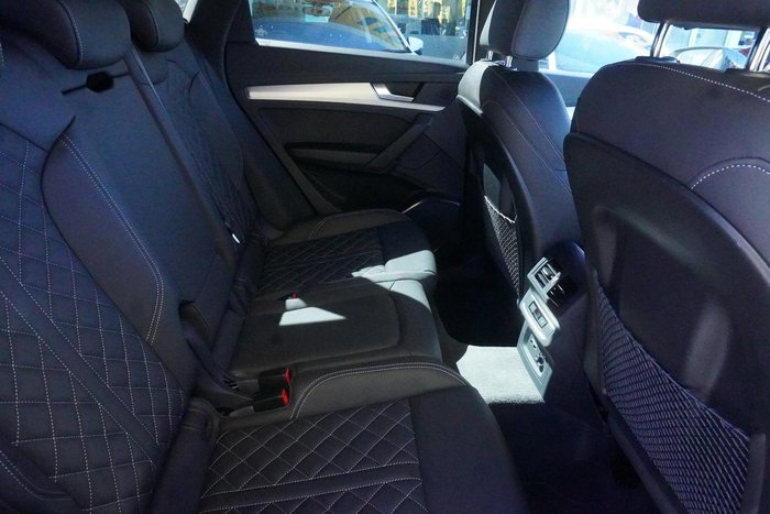 2024 Audi Q5 55 TFSI e S line