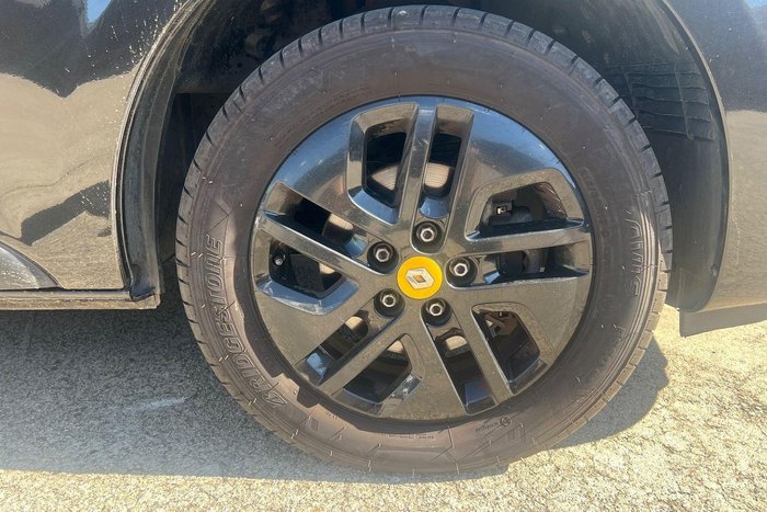 2017 Renault Trafic Formula Edition X82 Jet Black