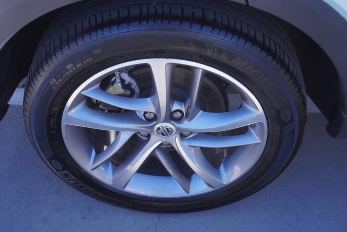2021 MG HS PHEV Essence