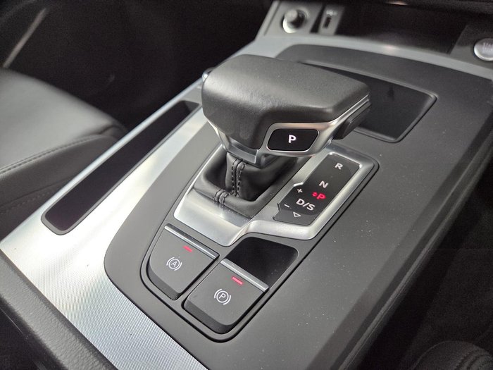 2021 Audi Q5 45 TFSI Sport