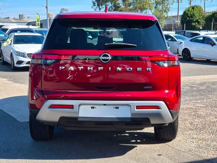 2024 Nissan Pathfinder Ti-L