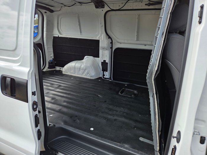 2018 Hyundai iLoad (No Badge)