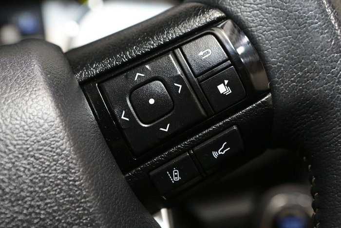 2021 Toyota Hilux SR5