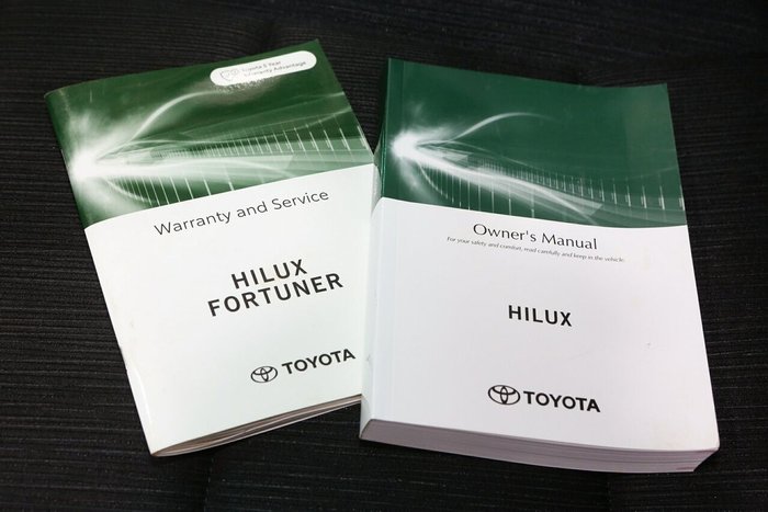 2021 Toyota Hilux SR5