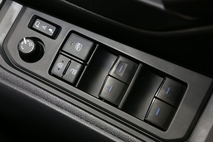 2023 Toyota Landcruiser GXL