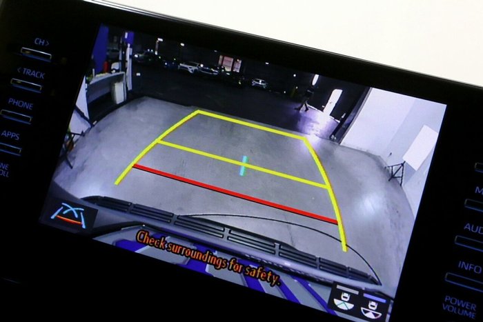 2023 Toyota Landcruiser GXL