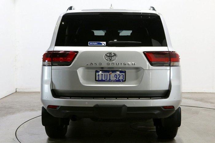 2023 Toyota Landcruiser GXL