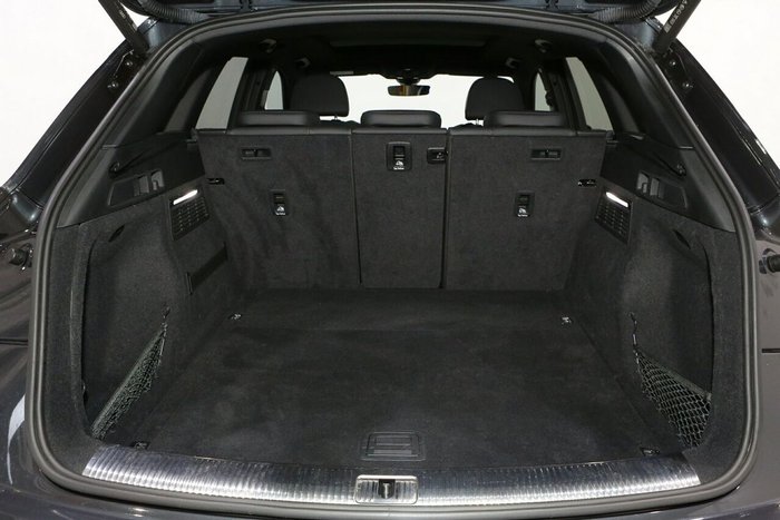 2022 Audi Q5 40 TDI Sport