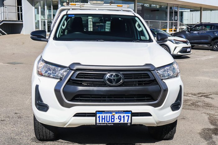 2023 Toyota Hilux SR