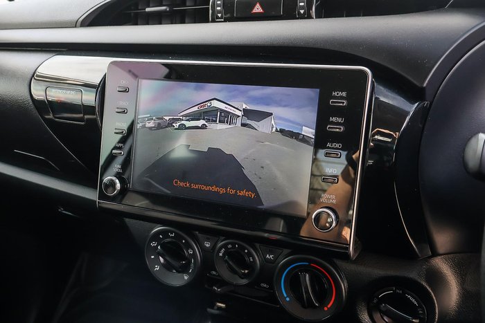 2023 Toyota Hilux SR