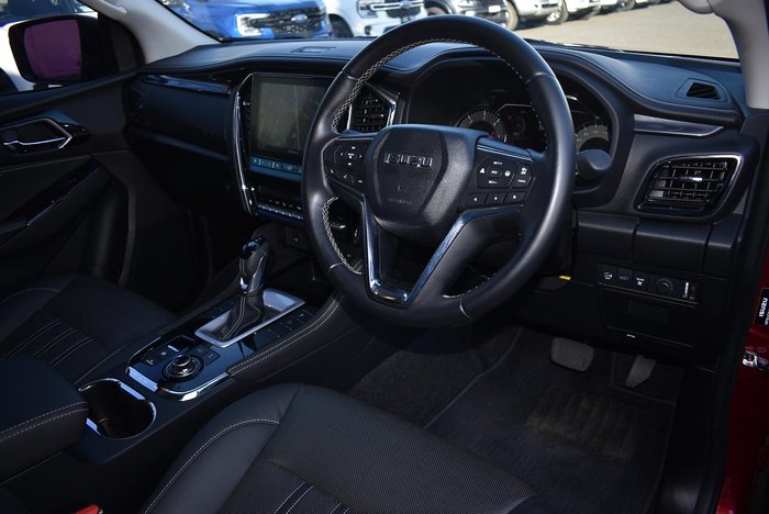 2024 Isuzu MU-X LS-T