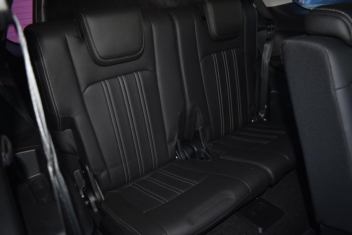 2024 Isuzu MU-X LS-T