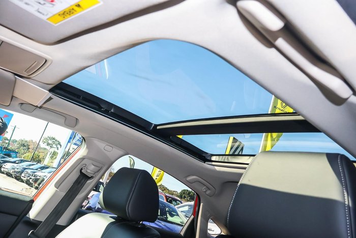 2022 Honda Civic e:HEV LX