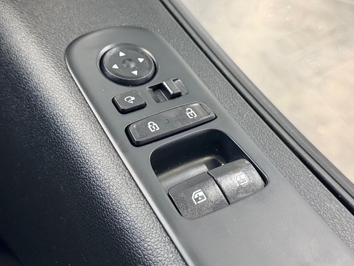 2022 Hyundai STARIA LOAD