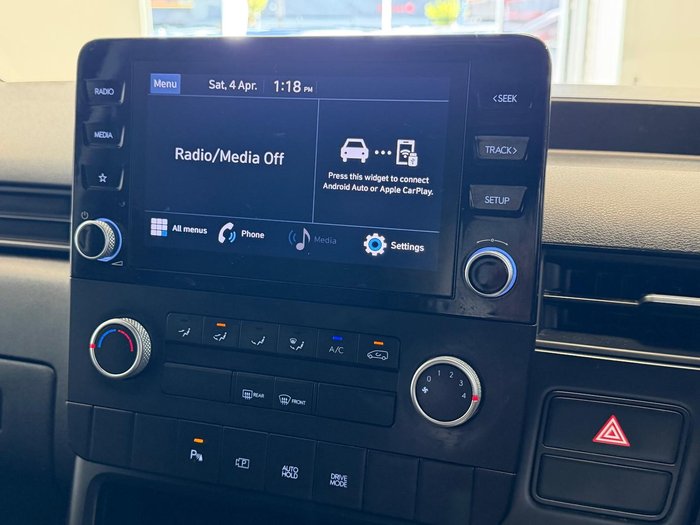 2022 Hyundai STARIA LOAD