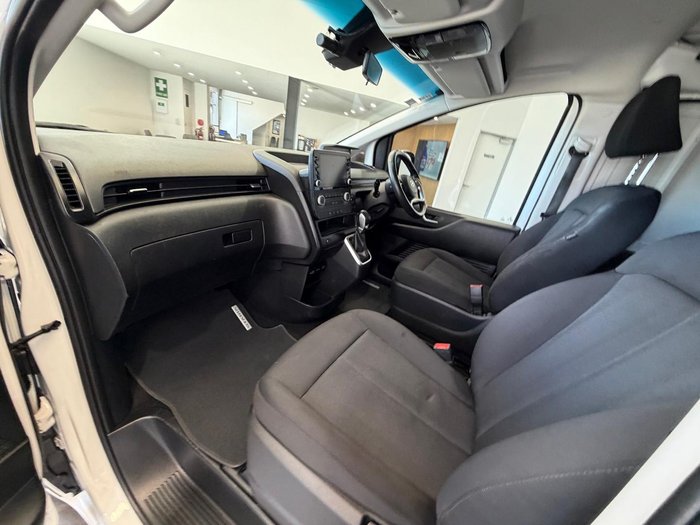2022 Hyundai STARIA LOAD