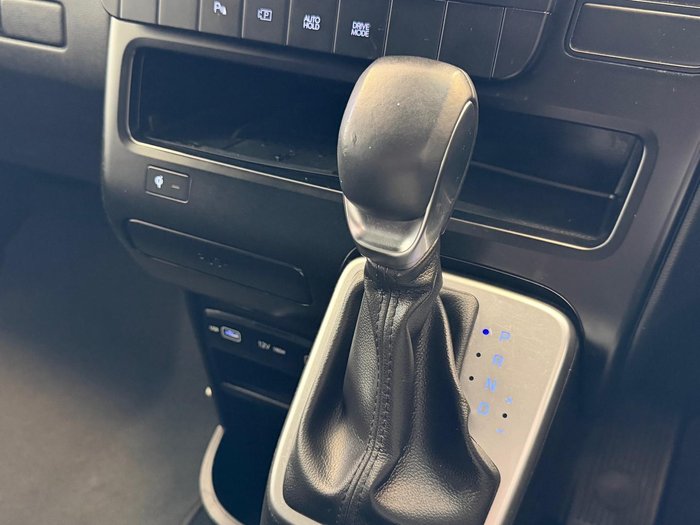 2022 Hyundai STARIA LOAD