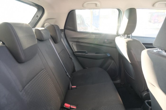 2020 Suzuki Swift GL Navigator