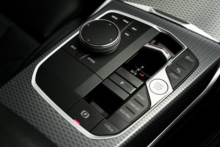 2023 BMW 3 Series 320i M Sport