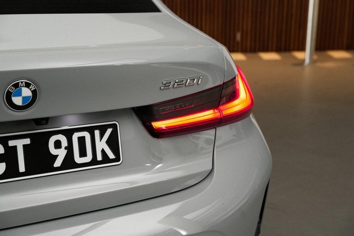 2023 BMW 3 Series 320i M Sport